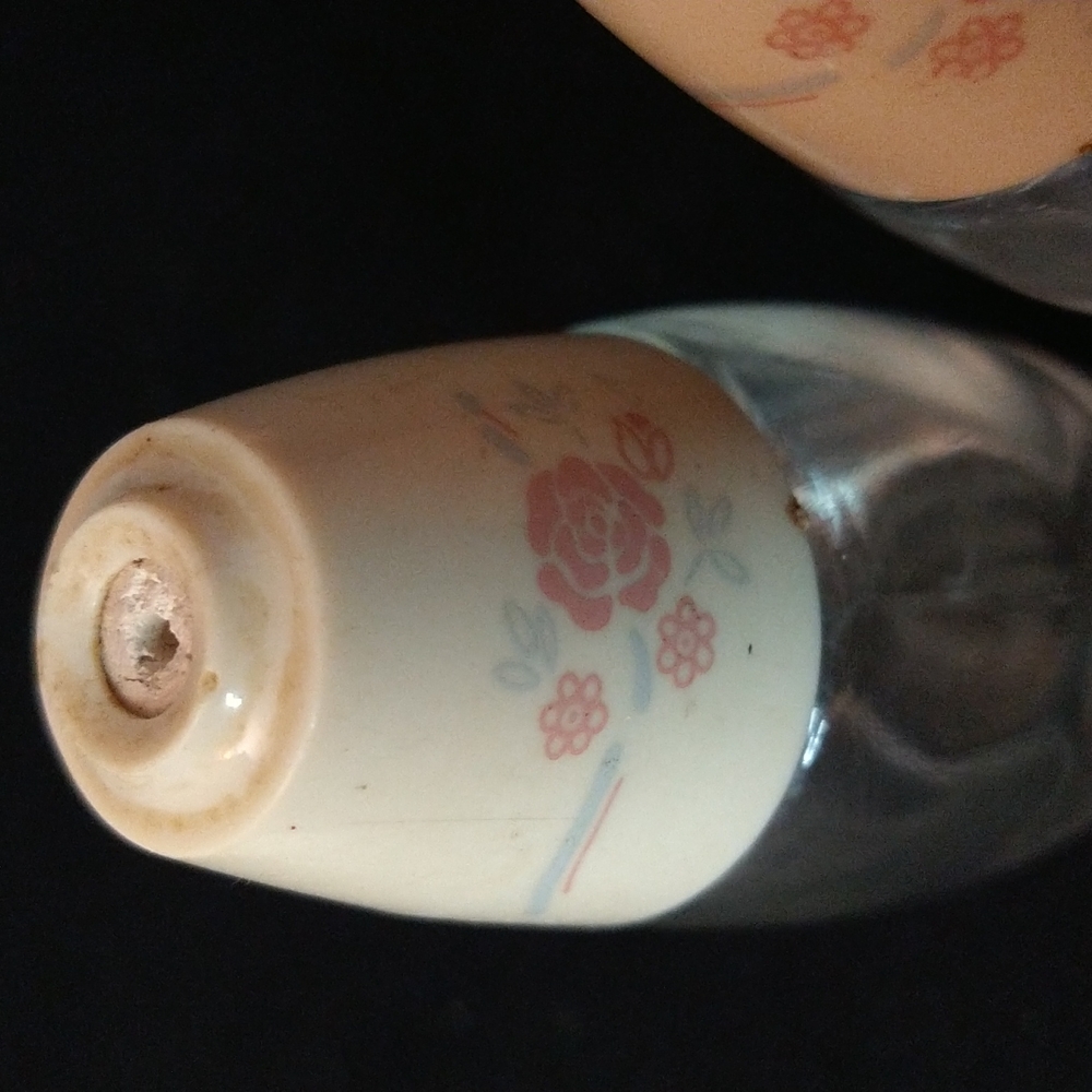VINTAGE GEMCO CORELLE SALT AND PEPPER SHAKERS - Picture 3 of 5